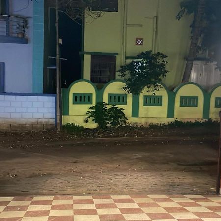 Emerald Euphoria The Luxury Stay Near Infocity Best Seller Bhubaneswar Exterior foto