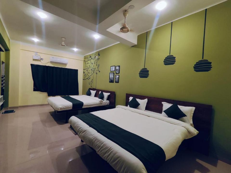 Emerald Euphoria The Luxury Stay Near Infocity Best Seller Bhubaneswar Exterior foto