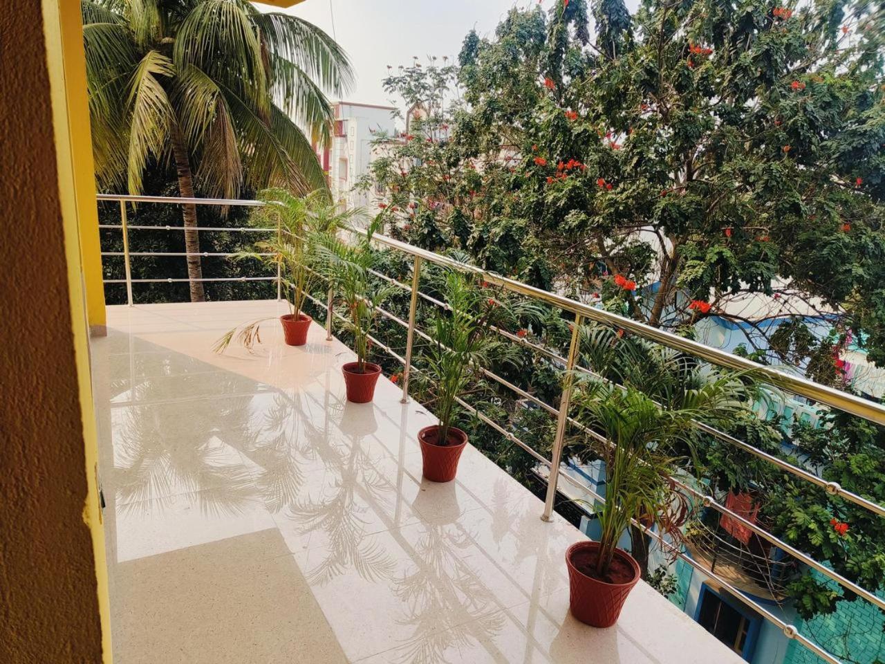 Emerald Euphoria The Luxury Stay Near Infocity Best Seller Bhubaneswar Exterior foto